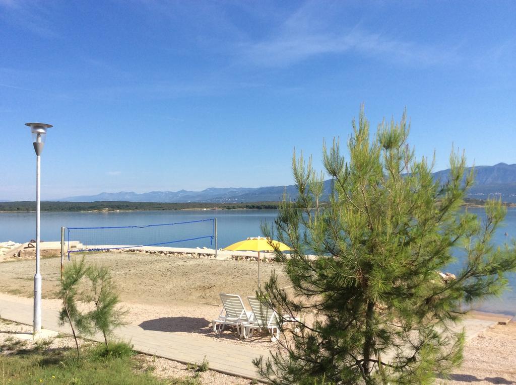 Apartments Coral, Klimno, Island Krk Экстерьер фото